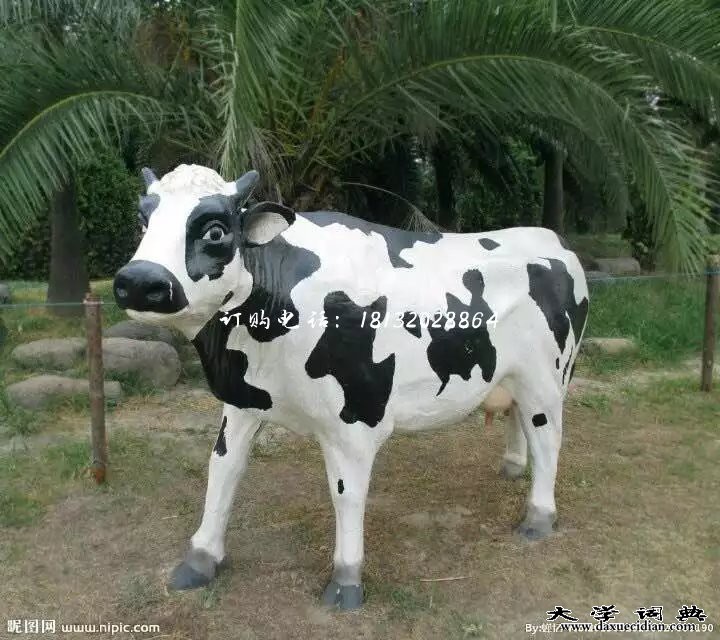 仿真奶牛雕塑玻璃钢动物雕塑