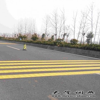 北京停车场划线施工厂家/永航交通设施品质保证图1