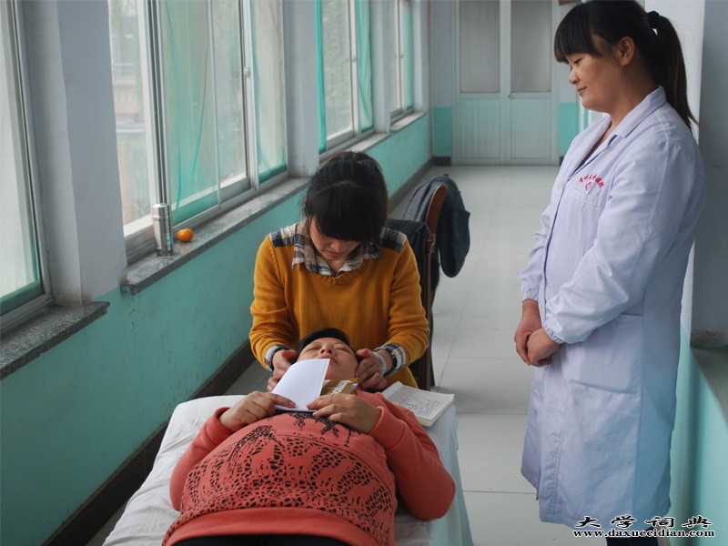 【推荐→【圣水】】上海治疗颈肩腰腿病培训，青州按摩培训机构
