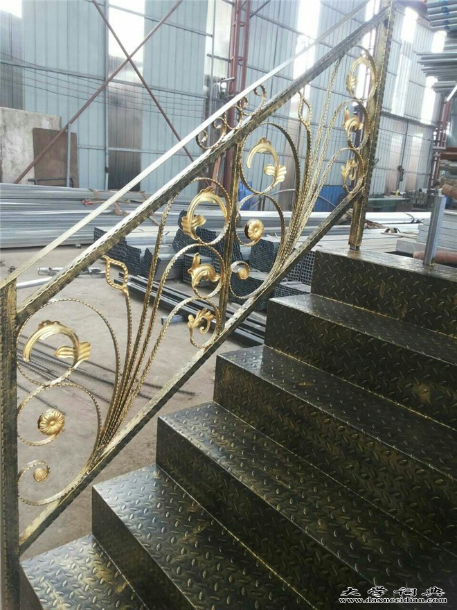 广西铁艺楼梯