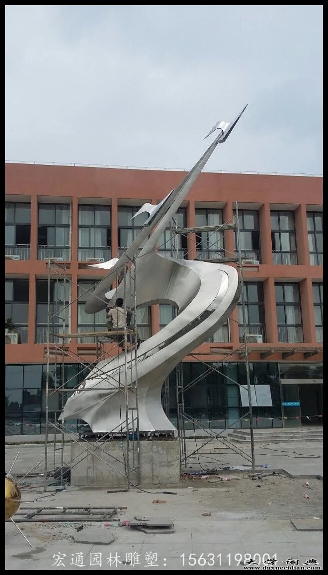飞向未来不锈钢校园雕塑厂家