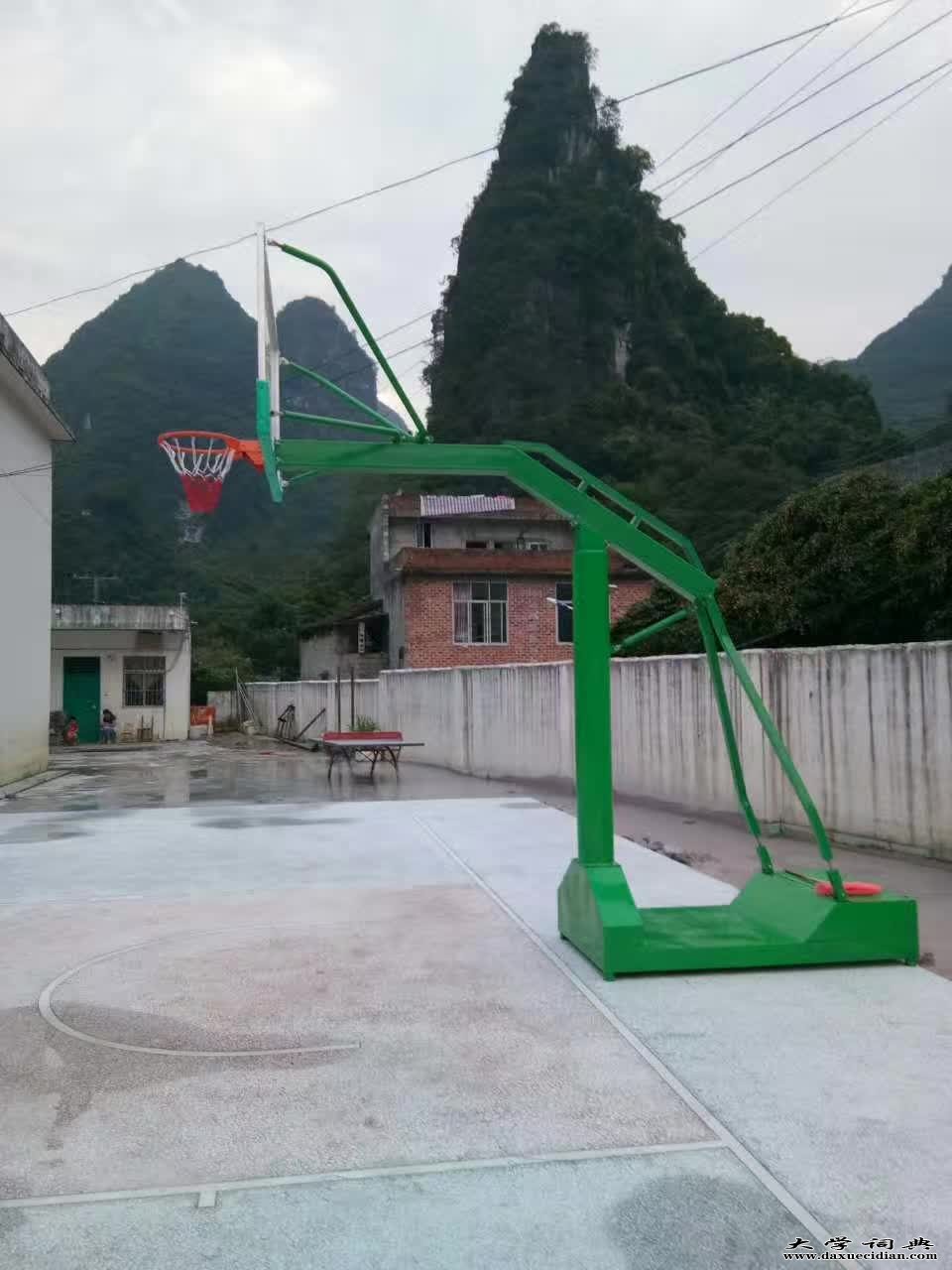 广西篮球架