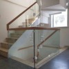 营口玻璃楼梯厂家_大量供应优惠的楼梯