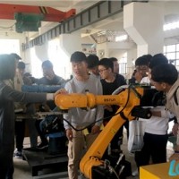 销售南京工业机器人技术专业教育培训,应用与维护培训,力恩供