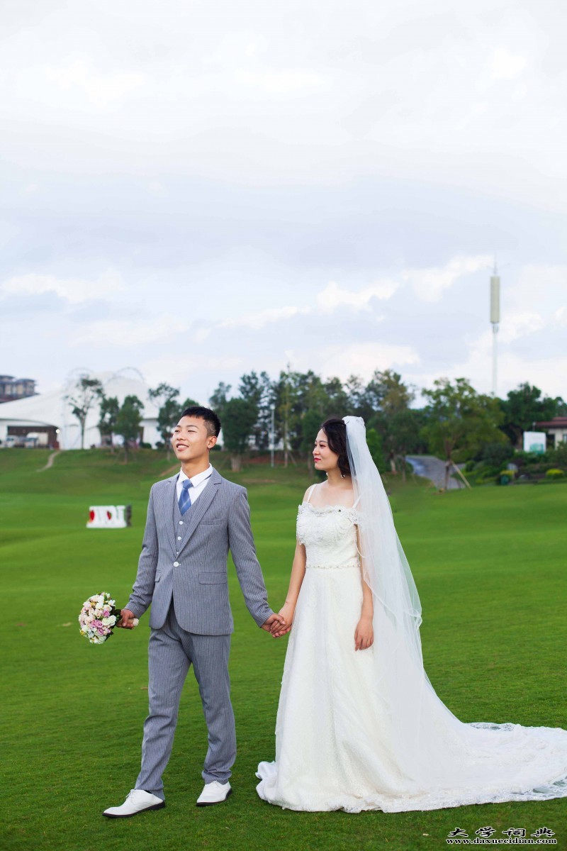 蚌埠湖上升明月拍的婚纱照@摄影艾米-泾源县