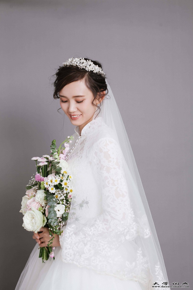 中国艾米摄影13348341314（微信同号）妻子拍婚纱照被人